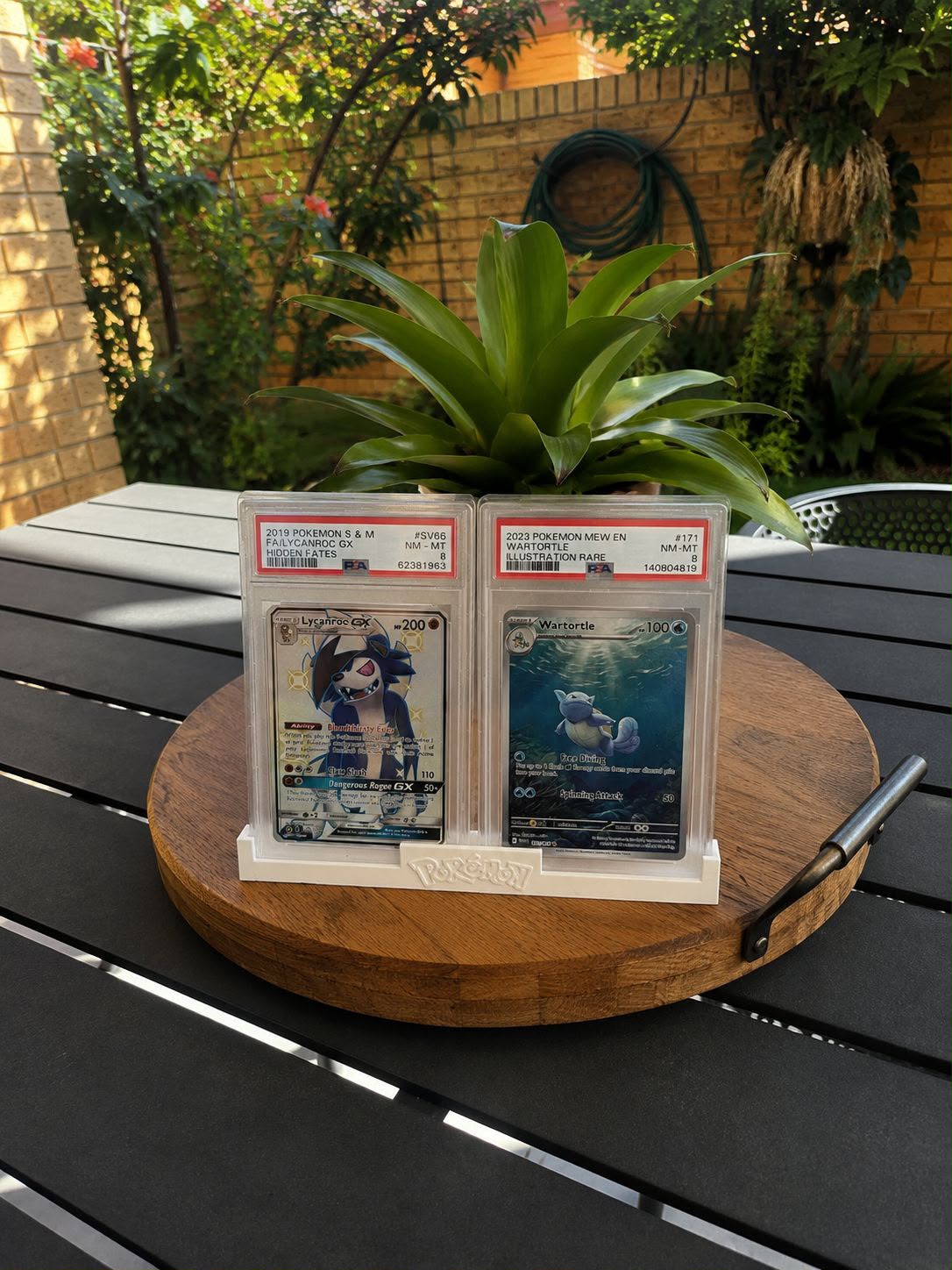 2-Card Row Stand